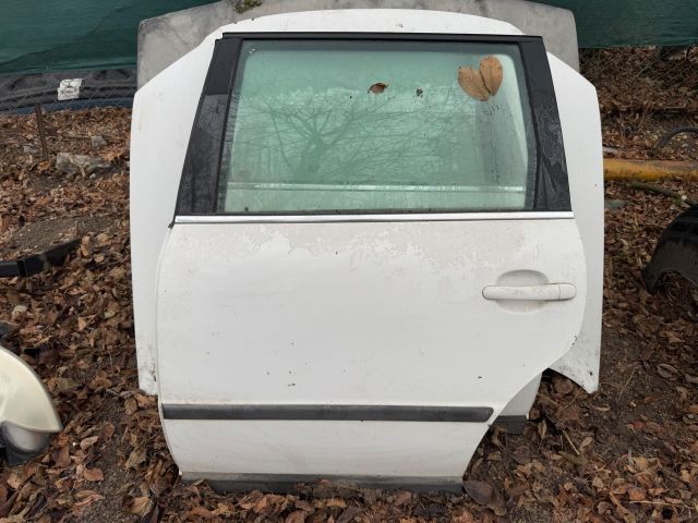 bontott VW PASSAT B5 Bal hátsó Ajtó (Részeivel)