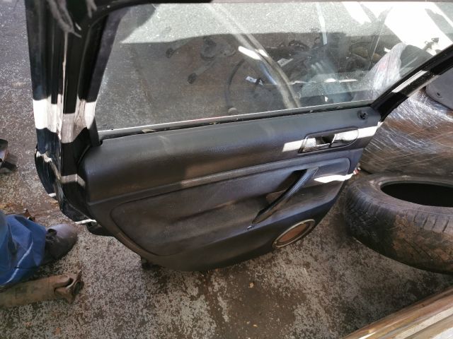 bontott VW PASSAT B5 Bal hátsó Ajtó (Részeivel)