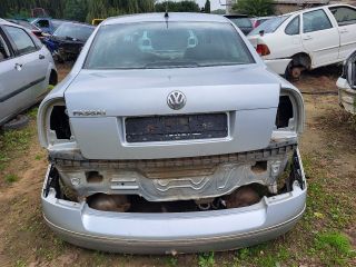 bontott VW PASSAT B5 Bal hátsó Ajtó (Üres lemez)