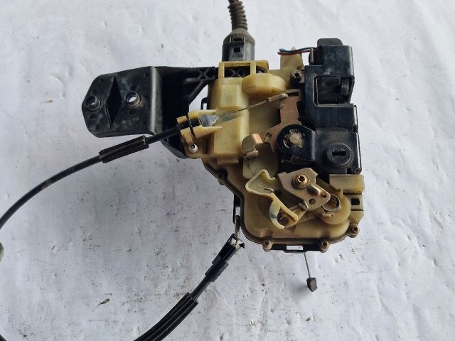 bontott VW PASSAT B5 Bal hátsó Ajtózár