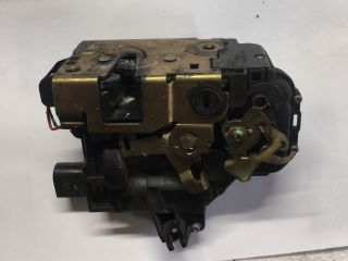 bontott VW PASSAT B5 Bal hátsó Ajtózár