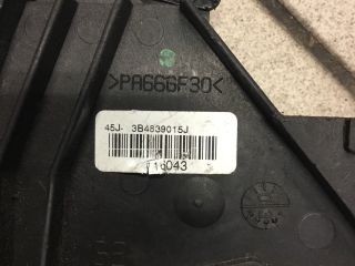 bontott VW PASSAT B5 Bal hátsó Ajtózár