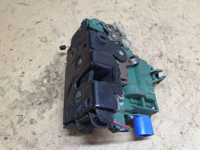 bontott VW PASSAT B5 Bal hátsó Ajtózár