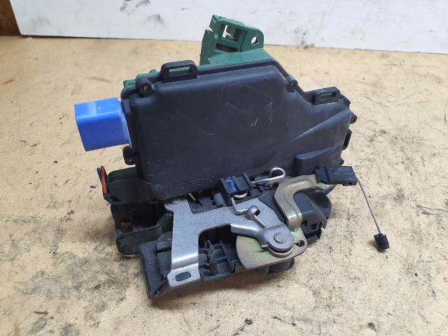 bontott VW PASSAT B5 Bal hátsó Ajtózár