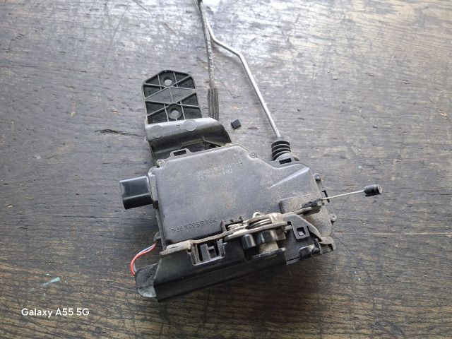 bontott VW PASSAT B5 Bal hátsó Ajtózár