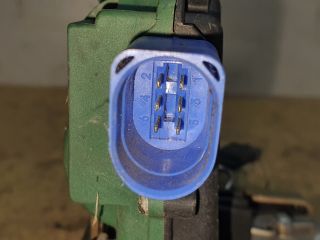 bontott VW PASSAT B5 Bal hátsó Ajtózár