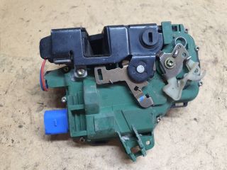 bontott VW PASSAT B5 Bal hátsó Ajtózár