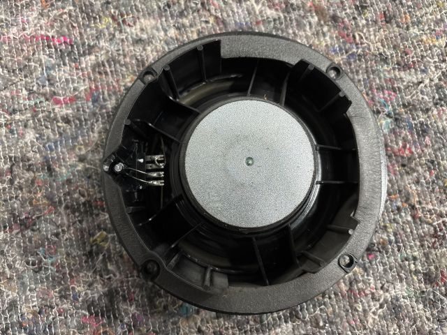 bontott VW PASSAT B5 Bal hátsó Hangszóró