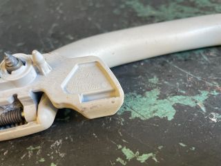 bontott VW PASSAT B5 Bal hátsó Kapaszkodó (Felső)