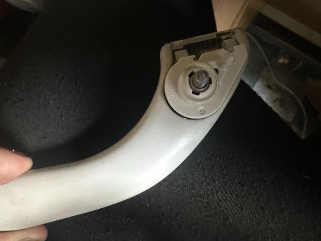 bontott VW PASSAT B5 Bal hátsó Kapaszkodó (Felső)