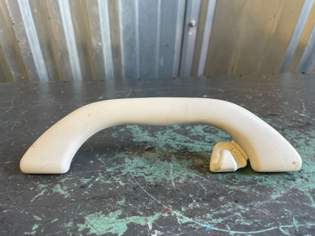 bontott VW PASSAT B5 Bal hátsó Kapaszkodó (Felső)