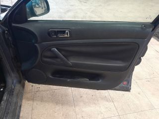 bontott VW PASSAT B5 Bal hátsó Kapaszkodó (Felső)