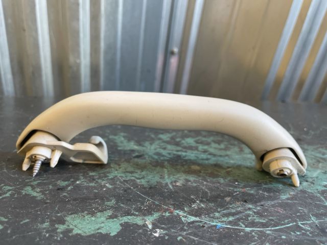 bontott VW PASSAT B5 Bal hátsó Kapaszkodó (Felső)