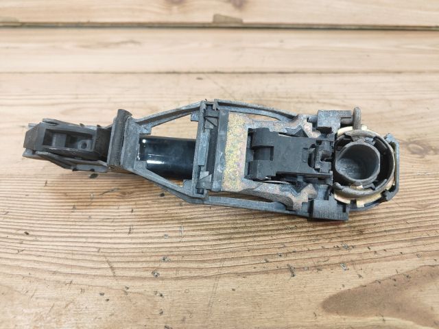 bontott VW PASSAT B5 Bal hátsó Külső Kilincs