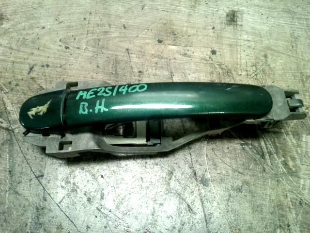 bontott VW PASSAT B5 Bal hátsó Külső Kilincs