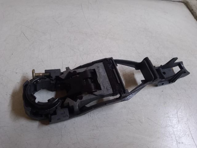 bontott VW PASSAT B5 Bal hátsó Külső Kilincsfészek