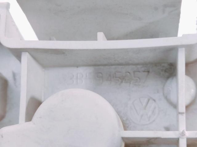 bontott VW PASSAT B5 Bal Hátsó Lámpa Foglalat