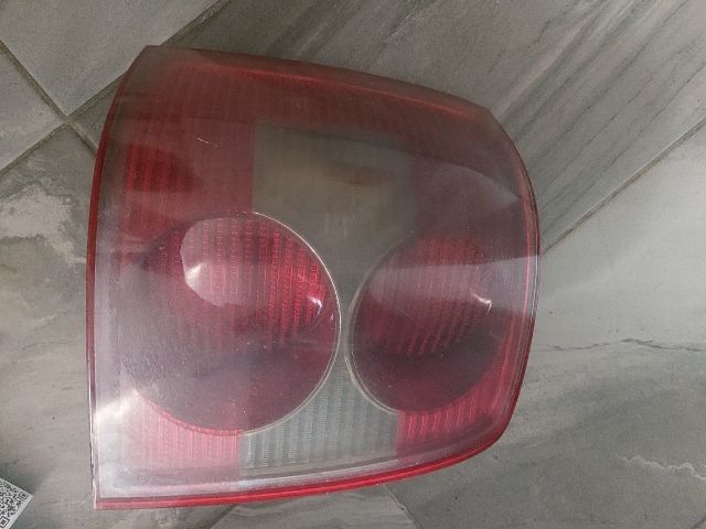 bontott VW PASSAT B5 Bal Hátsó Lámpa