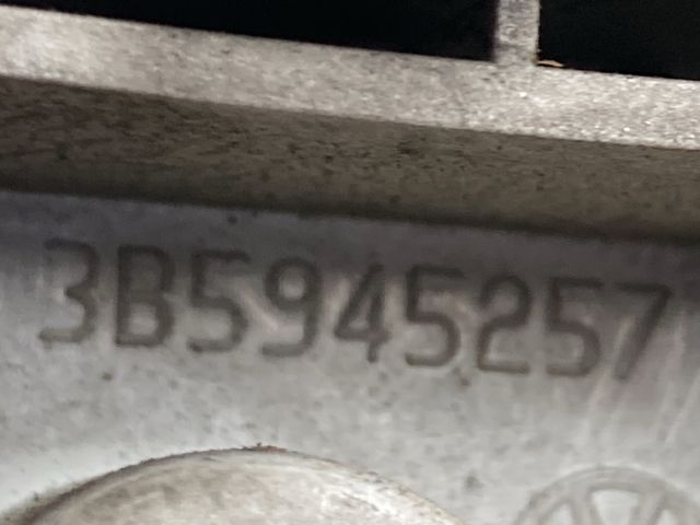 bontott VW PASSAT B5 Bal Hátsó Lámpa