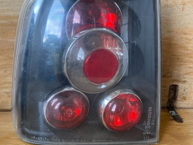 bontott VW PASSAT B5 Bal Hátsó Lámpa