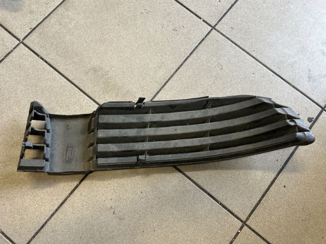 bontott VW PASSAT B5 Bal Ködlámpa Rács