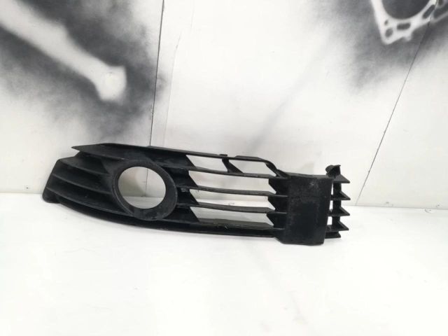 bontott VW PASSAT B5 Bal Ködlámpa Rács