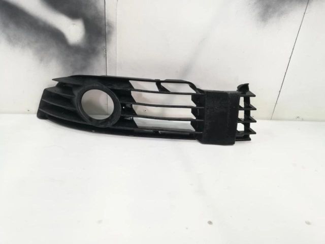 bontott VW PASSAT B5 Bal Ködlámpa Rács