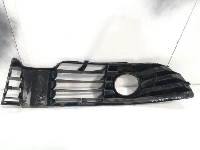 bontott VW PASSAT B5 Bal Ködlámpa Rács