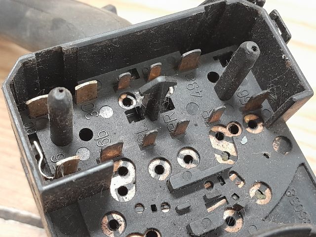 bontott VW PASSAT B5 Bal Kormánykapcsoló Irányjelző