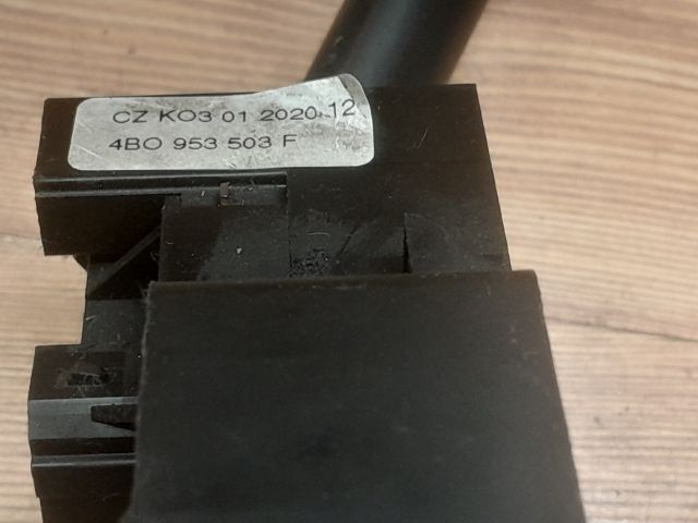 bontott VW PASSAT B5 Bal Kormánykapcsoló Irányjelző