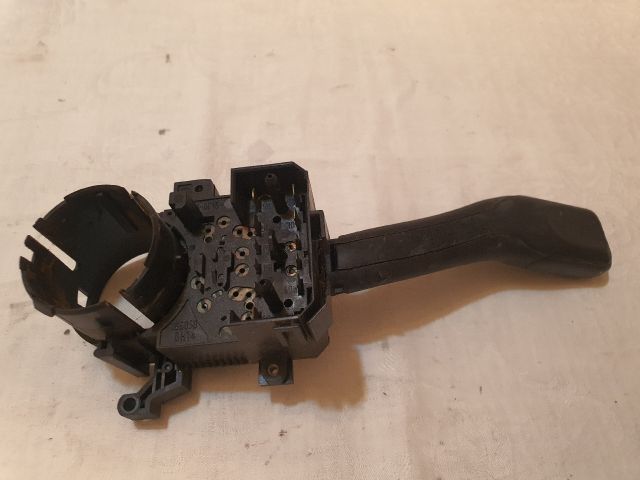 bontott VW PASSAT B5 Bal Kormánykapcsoló Irányjelző