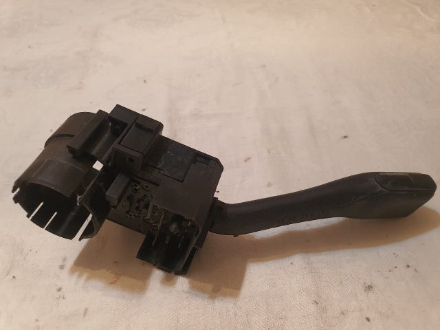 bontott VW PASSAT B5 Bal Kormánykapcsoló Irányjelző