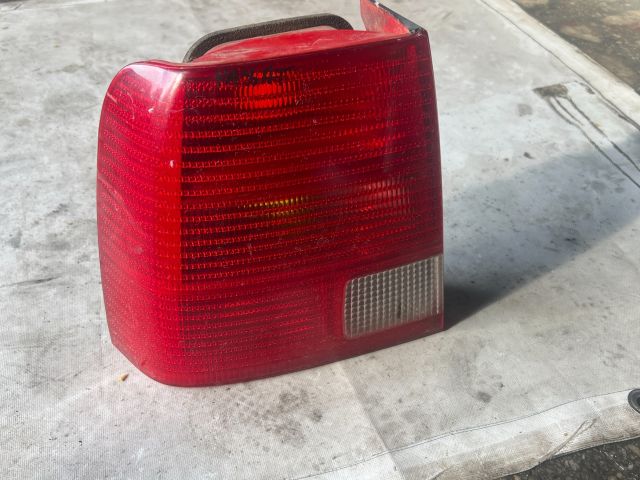 bontott VW PASSAT B5 Bal Külső Hátsó Lámpa
