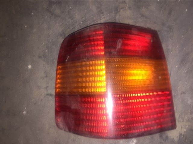 bontott VW PASSAT B5 Bal Külső Hátsó Lámpa