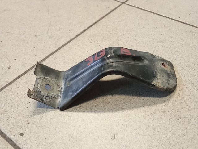 bontott VW PASSAT B5 Bal Sárvédő Oldaltartó