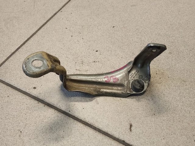 bontott VW PASSAT B5 Bal Sárvédő Oldaltartó