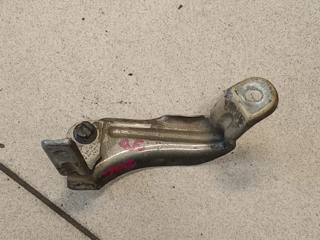 bontott VW PASSAT B5 Bal Sárvédő Oldaltartó