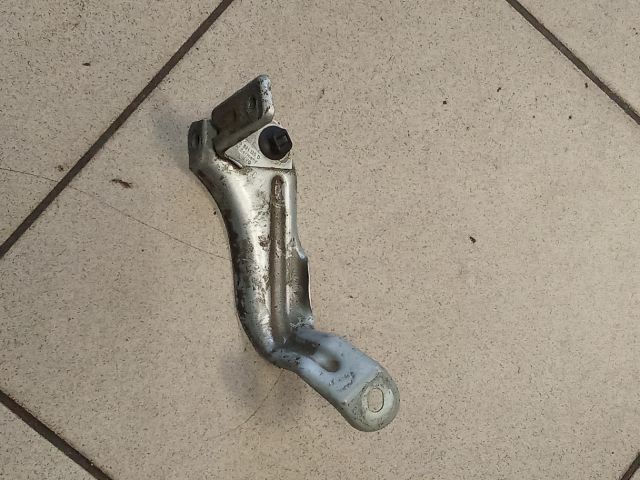 bontott VW PASSAT B5 Bal Sárvédő Oldaltartó