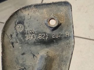 bontott VW PASSAT B5 Bal Sárvédő Oldaltartó