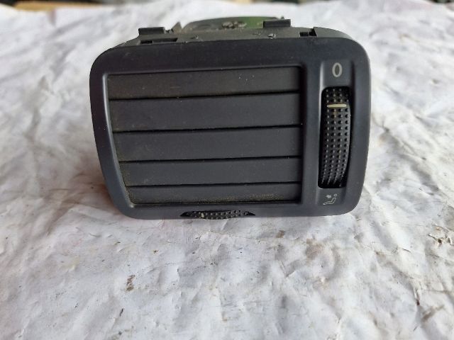 bontott VW PASSAT B5 Bal Szellőző