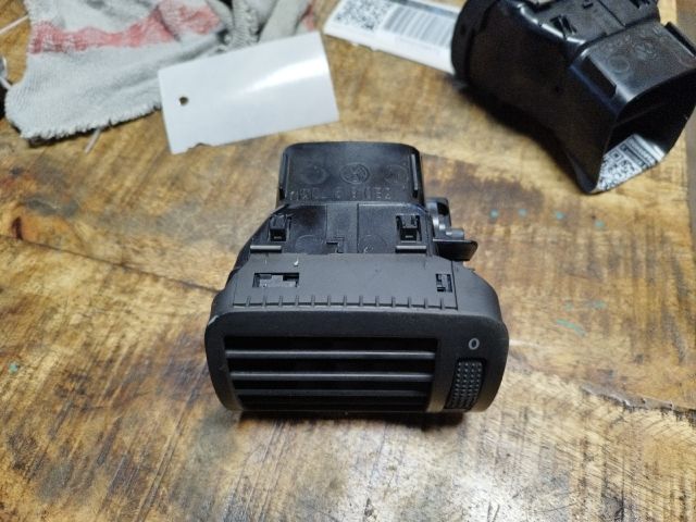 bontott VW PASSAT B5 Bal Szellőző