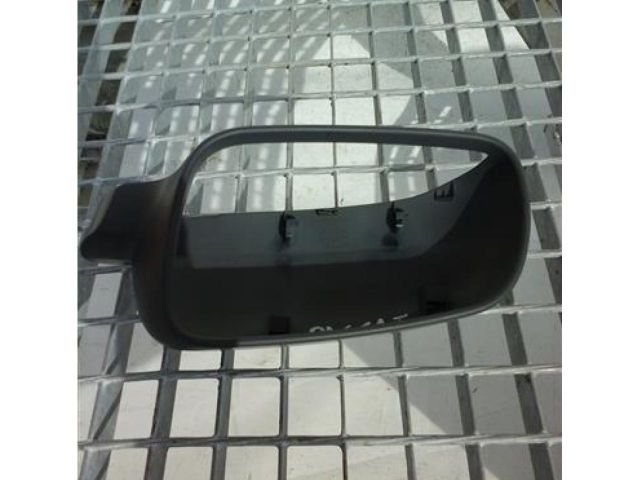 bontott VW PASSAT B5 Bal Visszapillantó Tükör Burkolat
