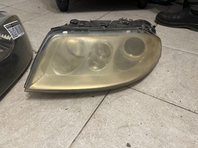 bontott VW PASSAT B5 Bal Xenon Fényszóró