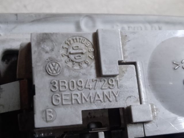 bontott VW PASSAT B5 Beltér Világítás Első