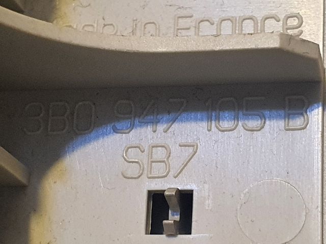 bontott VW PASSAT B5 Beltér Világítás Első