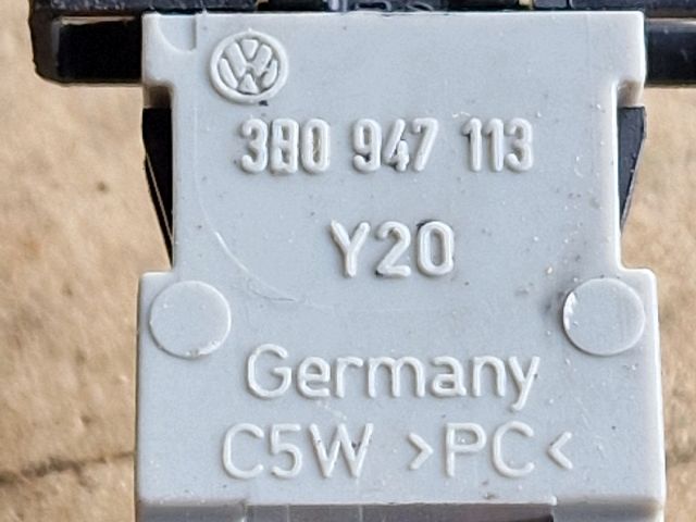 bontott VW PASSAT B5 Beltér Világítás Hátsó