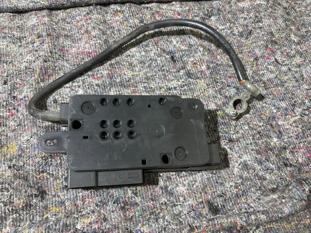 bontott VW PASSAT B5 Biztosítéktábla Doboz