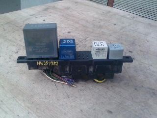 bontott VW PASSAT B5 Biztosítéktábla Utastér