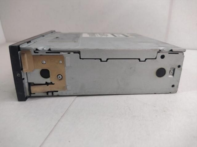 bontott VW PASSAT B5 CD / DVD Tár