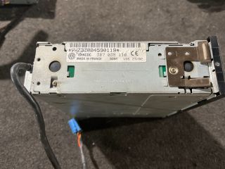 bontott VW PASSAT B5 CD / DVD Tár